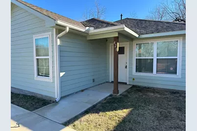 428 E Nelson Street, Denison, TX 75021 - Photo 1