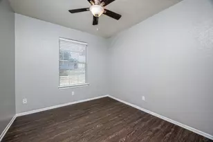 629 Park Ln, Denton, TX 76205 - Photo 3