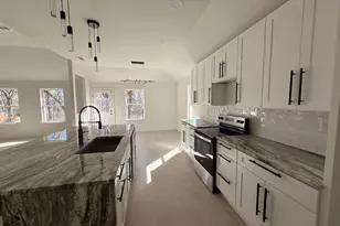 504 Bellaire Cir, Mineral Wells, TX 76067 - Photo 5