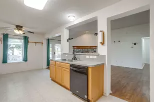 10264 W Rancho Diego Ln, Fort Worth, TX 76036 - Photo 15