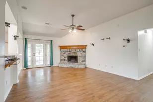 10264 W Rancho Diego Ln, Fort Worth, TX 76036 - Photo 11