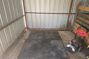 365 Co Rd 1180, Alvord, TX 76225 - Photo 23