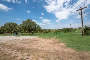 365 Co Rd 1180, Alvord, TX 76225 - Photo 31