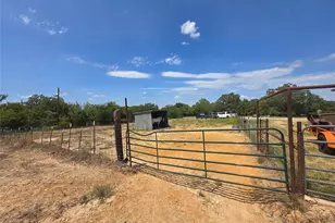 365 Co Rd 1180, Alvord, TX 76225 - Photo 33