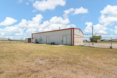 500 W Kilpatrick Street, Cleburne, TX 76033 - Photo 27