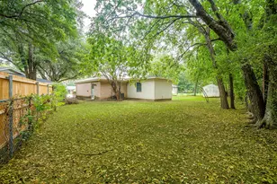 312 Gardenia Ct, Burleson, TX 76028 - Photo 27