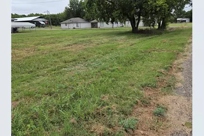 901 S 13th, Honey Grove, TX 75446 - Photo 5