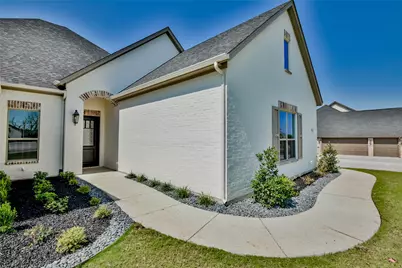2719 Village Road, Granbury, TX 76049 - Photo 3