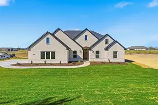 650 Sanger Dr, Springtown, TX 76082 - Photo 1