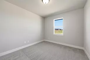 650 Sanger Dr, Springtown, TX 76082 - Photo 27