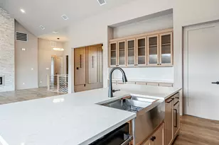 114 Pinnacle Club Dr, Mabank, TX 75156 - Photo 15