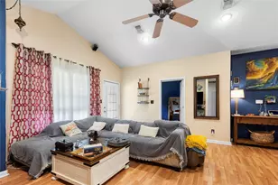 741 S Valentine Dr, Sherman, TX 75090 - Photo 9