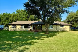 1703 Co Rd 312, Gainesville, TX 76240 - Photo 1