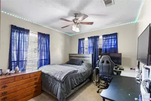 746 S Valentine Dr, Sherman, TX 75090 - Photo 9