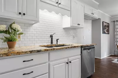 833 Arlington Drive, Woodway, TX 76712 - Photo 13