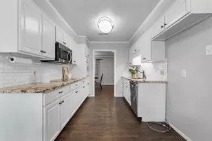 833 Arlington Dr, Woodway, TX 76712 - Photo 11