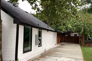 204 S Walnut St, Cleburne, TX 76033 - Photo 21