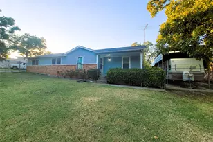 2901 Broadview Dr, Sansom Park, TX 76114 - Photo 3