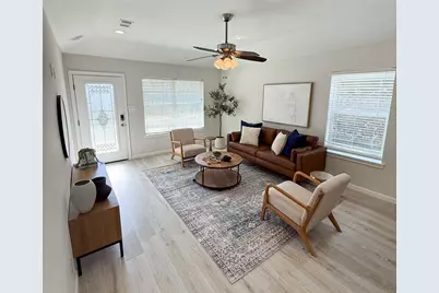 901 W Munson Street, Denison, TX 75020 - Photo 1