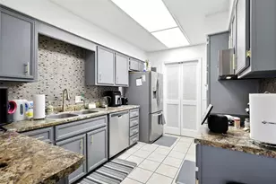 1920 E Tudor St, Paris, TX 75460 - Photo 5