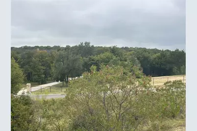 1127 Eagles Bluff Drive, Weatherford, TX 76087 - Photo 17