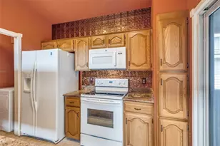 17490 Meandering Way, Dallas, TX 75252 - Photo 3