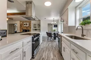 630 Grinnell Dr, Garland, TX 75043 - Photo 11