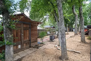 1901 Yellowstone Ln, Corinth, TX 76210 - Photo 23