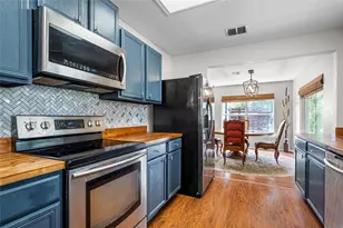 1901 Yellowstone Ln, Corinth, TX 76210 - Photo 7