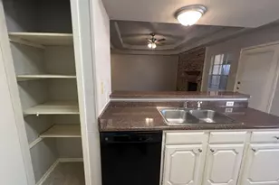 4011 Ridgebrook Dr, Arlington, TX 76015 - Photo 11