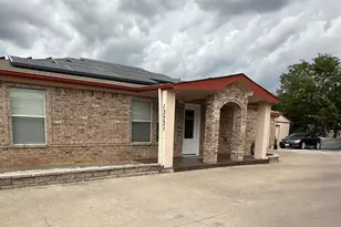 13731 Biggs St, Dallas, TX 75253 - Photo 3