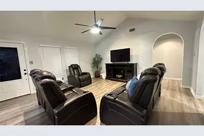 13731 Biggs Street, Dallas, TX 75253 - Photo 7