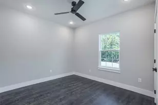 326 W Day St, Denison, TX 75020 - Photo 25