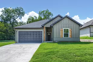 326 W Day St, Denison, TX 75020 - Photo 1