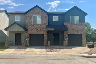 1601-1602 Boxwood Ln, Forest Hill, TX 76140 - Photo 1