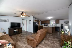 6110 Big Horn Dr, Granbury, TX 76048 - Photo 9