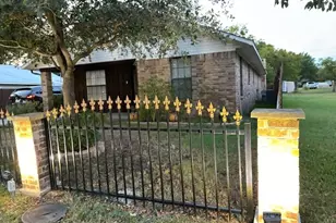 311 E 9th St, Ferris, TX 75125 - Photo 3