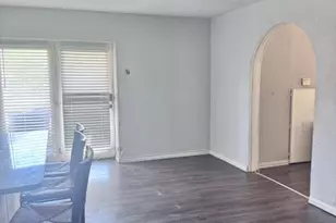 500 NW 15th St, Fort Worth, TX 76164 - Photo 9