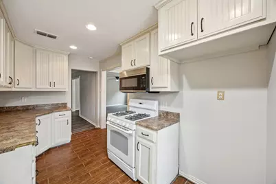 3805 Hollis Street, Haltom City, TX 76111 - Photo 9