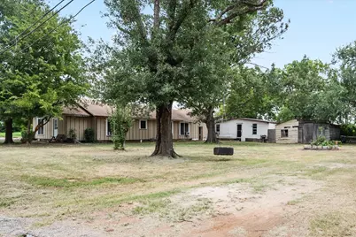 101 S Runnels Avenue, Streetman, TX 75859 - Photo 33