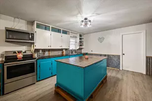 101 S Runnels Ave, Streetman, TX 75859 - Photo 3