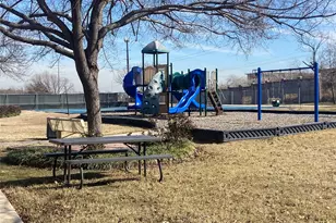 3351 Garrett Dr, Irving, TX 75062 - Photo 25