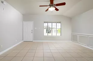 511 Hollyberry Dr, Mansfield, TX 76063 - Photo 15