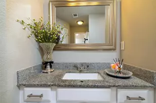 511 Hollyberry Dr, Mansfield, TX 76063 - Photo 19