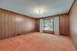 901 Spears St, Bowie, TX 76230 - Photo 23