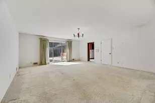 901 Spears St, Bowie, TX 76230 - Photo 17