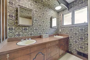 901 Spears St, Bowie, TX 76230 - Photo 21