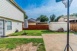 2355 Summit Ln, Dallas, TX 75227 - Photo 29