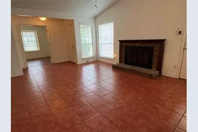 116 Kings Row, Garland, TX 75043 - Photo 3