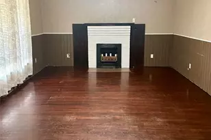 410 S Preston St, Wolfe City, TX 75496 - Photo 5